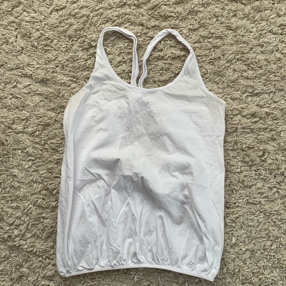 White bubble hem tank